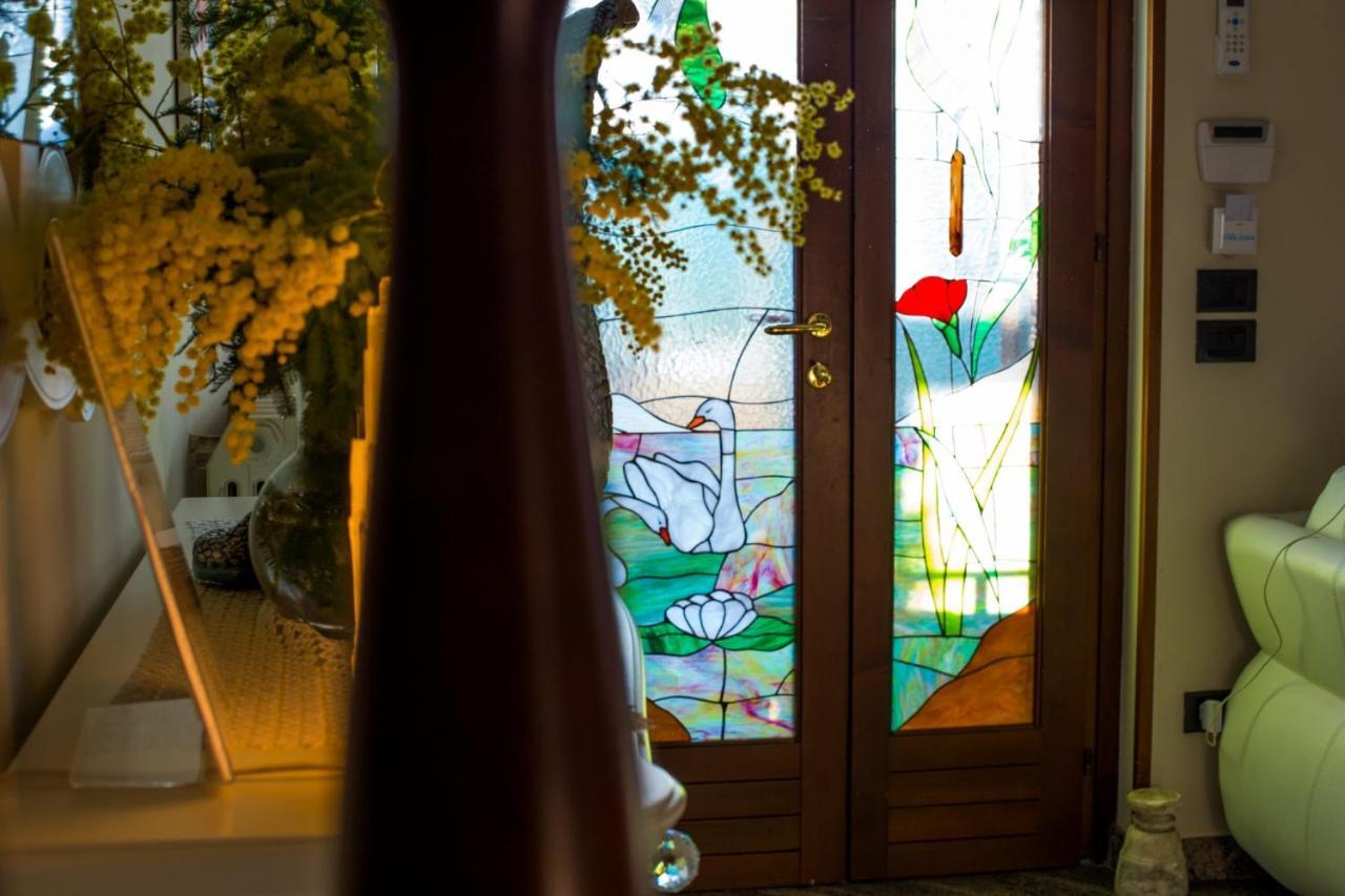 Villa Ivana Desenzano del Garda Eksteriør billede