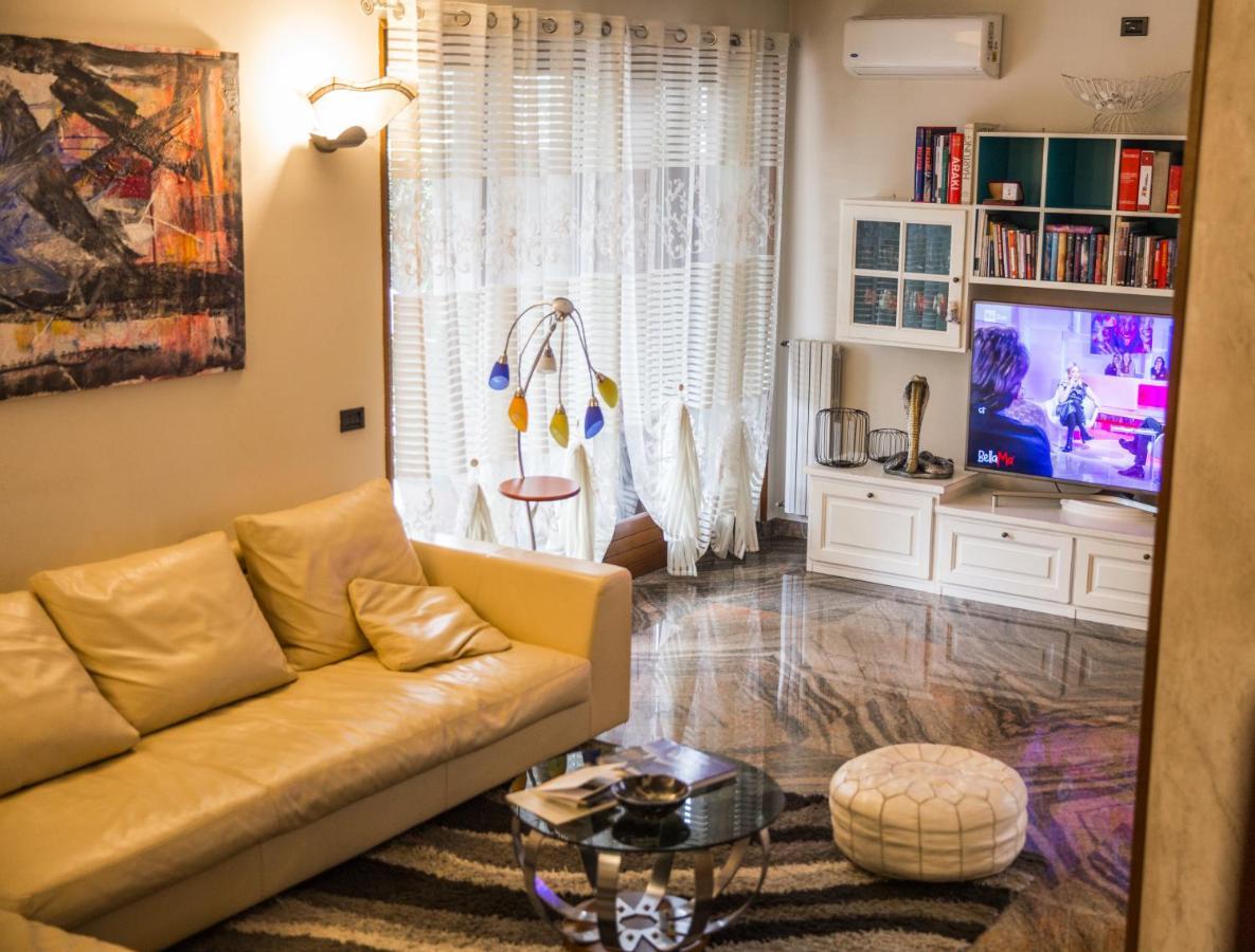 Villa Ivana Desenzano del Garda Eksteriør billede